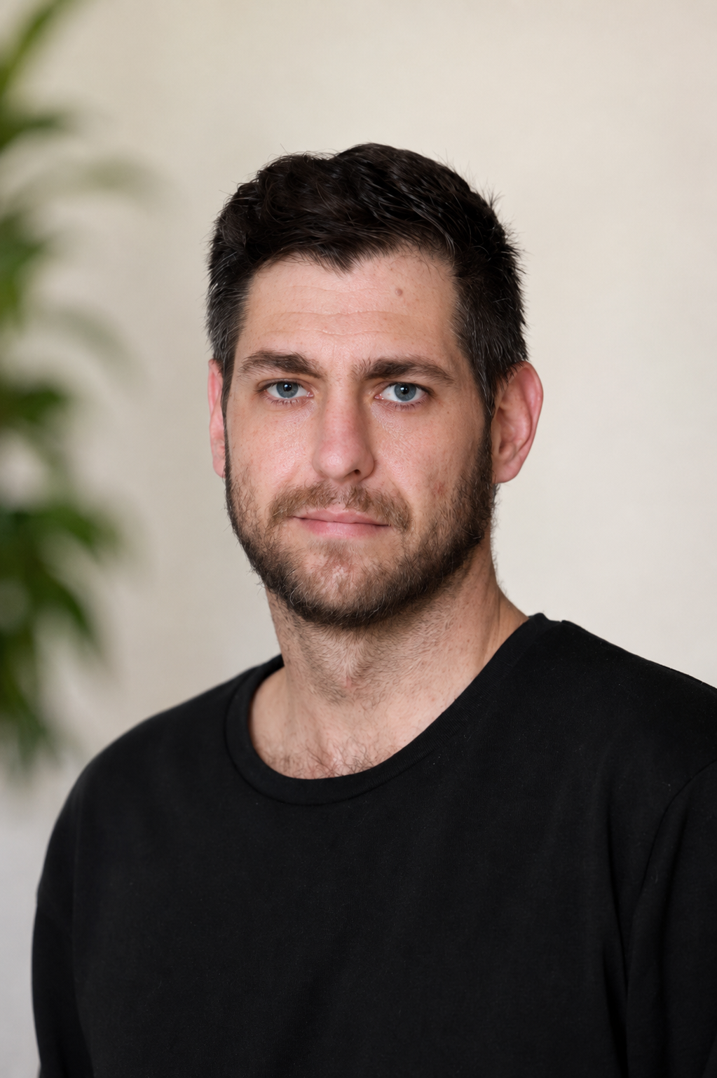 Donavan, Client Claims Support, Specialist Cover, Business and Travel Insurance at Proserve Advisory Group